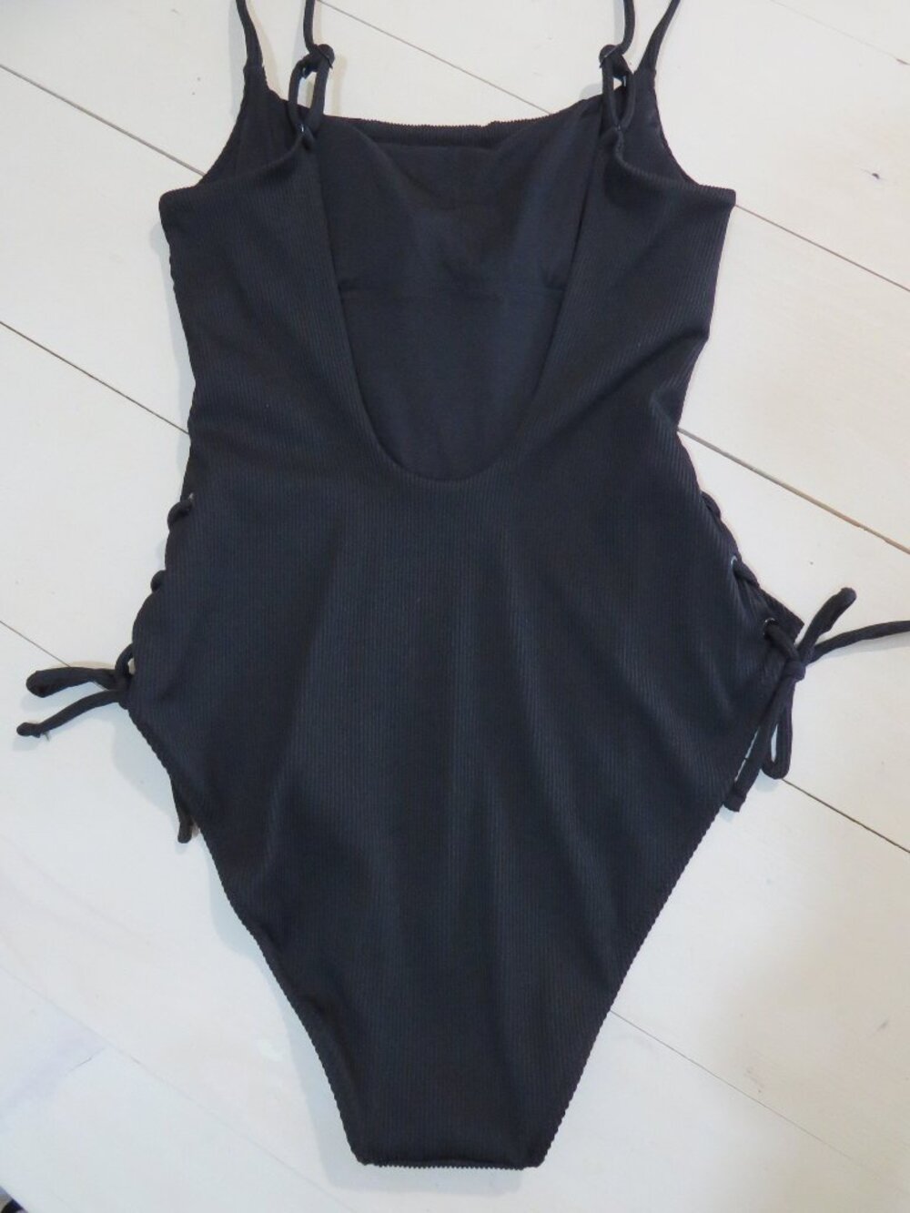 NEW Aerie Ribbed Scoop One Piece Swimsuit SIZE Small Black, Side Ties - Picture 2 of 5